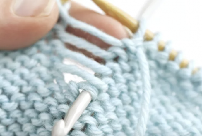How to Pick Up a Dropped Purl Stitch Tutorial