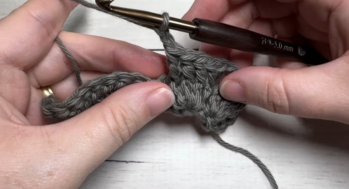 How to Crochet the Ribbed Herringbone Stitch Photo Tutorial