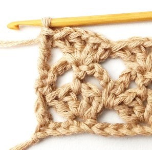 The Lacy Kite Crochet Stitch Photo Tutorial