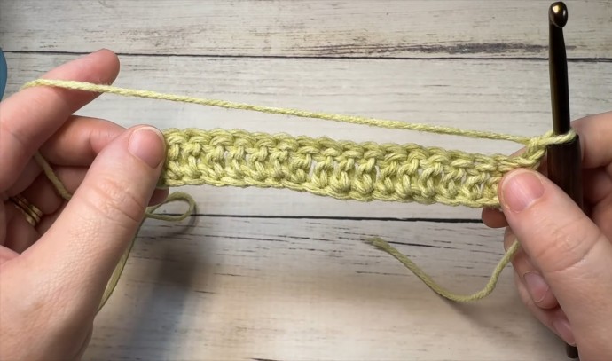 How to Crochet the Pretty Puffs Stitch Photo Tutorial