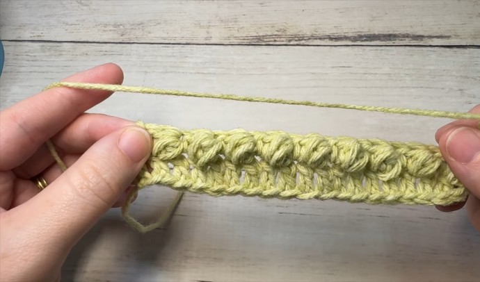 How to Crochet the Pretty Puffs Stitch Photo Tutorial