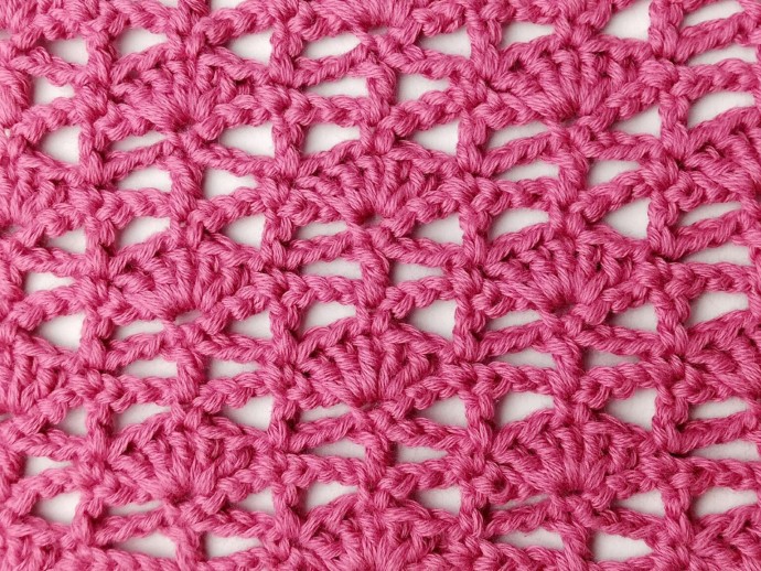 The Diagonal Shell Mesh Crochet Stitch Photo Tutorial