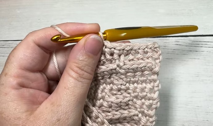 How to Crochet the Embossed Triangle Stitch Photo Tutorial