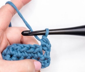 How to Crochet The Royal Ridge Stitch Photo Tutorial