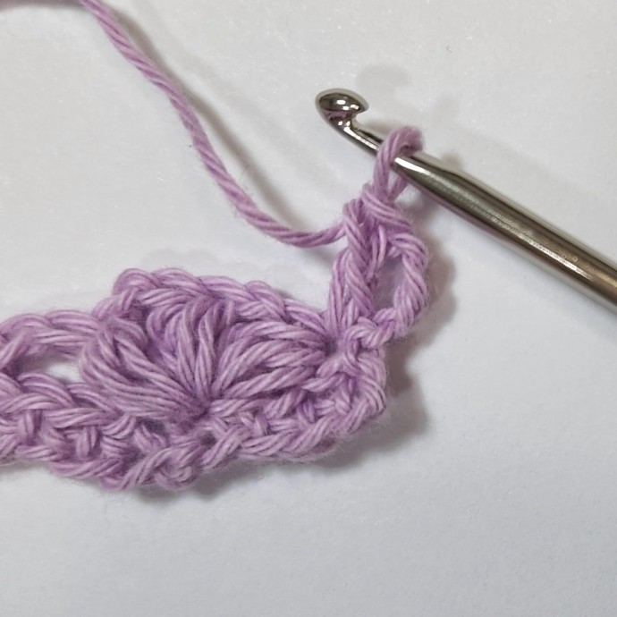 How to Crochet the Lace Flower Stitch Photo Tutorial