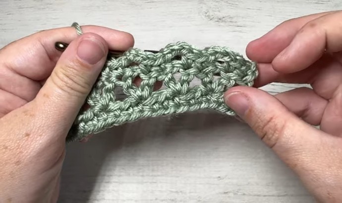 How to Crochet the Chain Waves Stitch Photo Tutorial