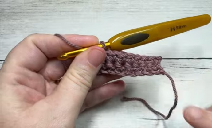 How to Crochet the Field Stitch Photo Tutorial