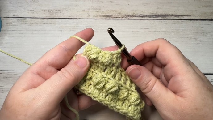 How to Crochet the Pretty Puffs Stitch Photo Tutorial