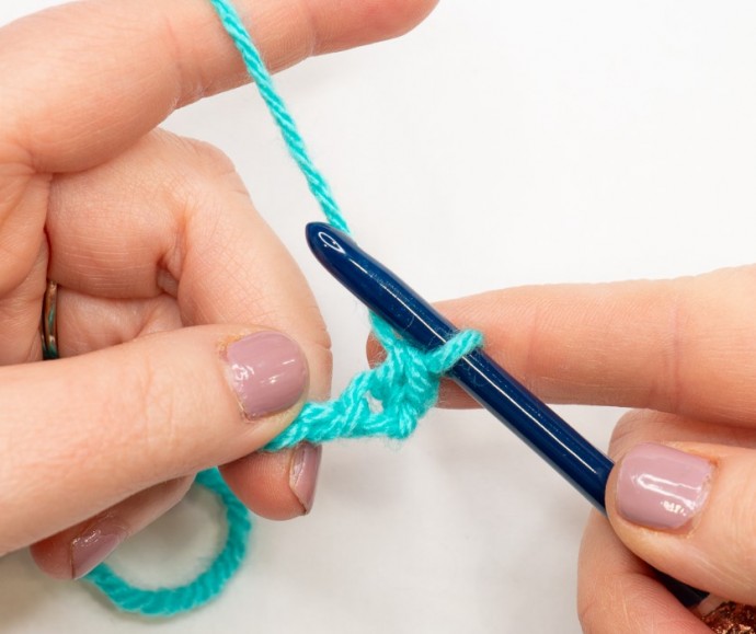 How to Crochet in the Back Bumps of a Chain Tutorial