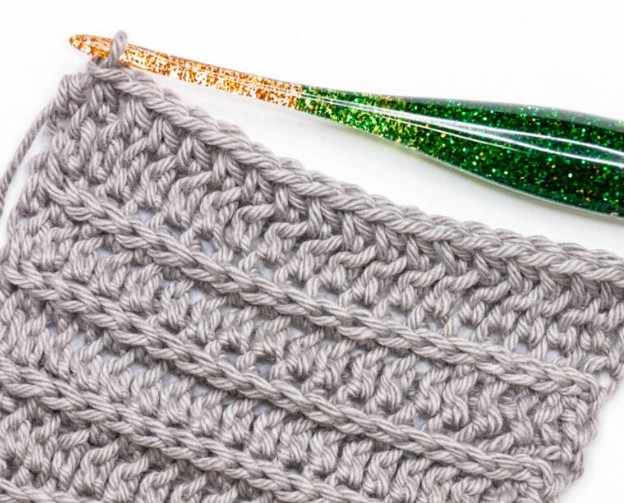 How to Crochet The Royal Ridge Stitch Photo Tutorial