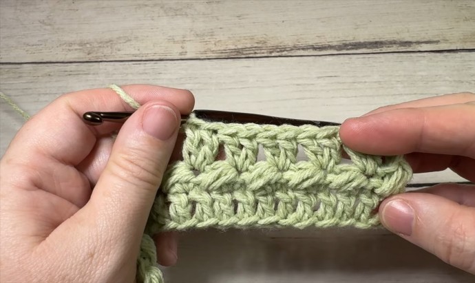 How to Crochet the V and Cluster Stitch Photo Tutorial