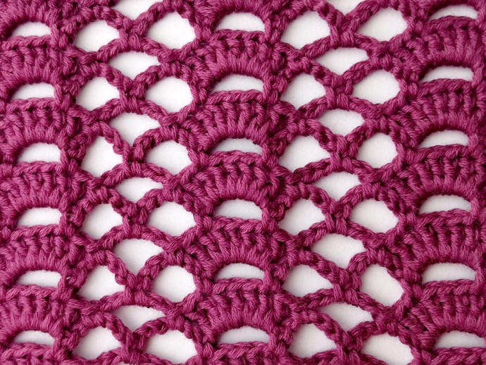 The Stacked Arches and Eyelet Crochet Stitch Photo Tutorial