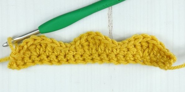 How to Crochet the Wave and Chevron Stitch Photo Tutorial