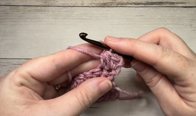 How to Crochet the Boardwalk Stitch Photo Tutorial