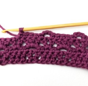 How to Crochet the Alternating V and Block Stitch Photo Tutorial