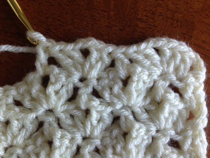 How to Crochet the Interlocking Fan Stitch Photo Tutorial