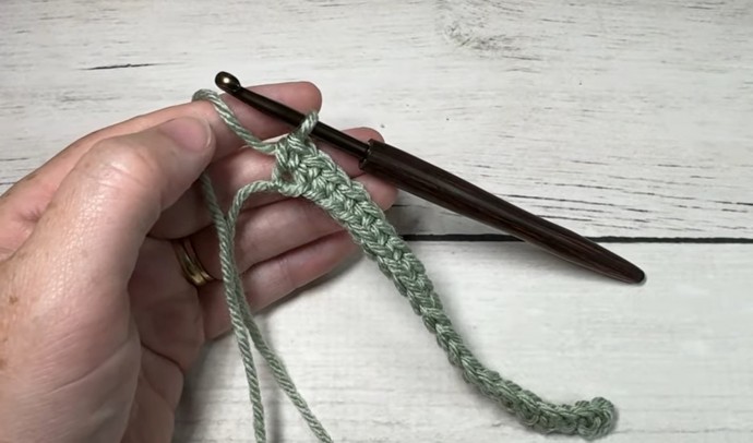 How to Crochet the Chain Waves Stitch Photo Tutorial