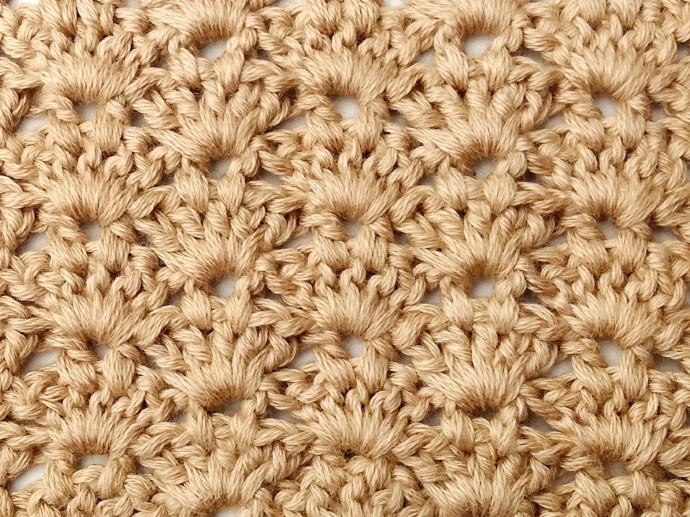 The Linked Shells Crochet Stitch Photo Tutorial