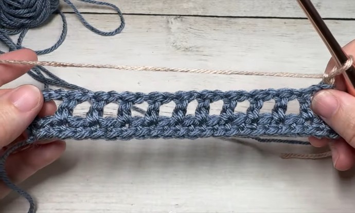 How to Crochet the Zipper Stitch Photo Tutorial