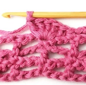 The Diagonal Shell Mesh Crochet Stitch Photo Tutorial