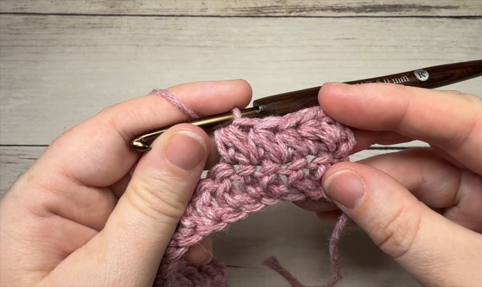 How to Crochet the Boardwalk Stitch Photo Tutorial