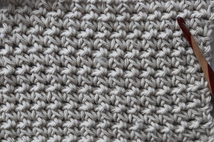 How to Crochet the Modified Moss Stitch Photo Tutorial