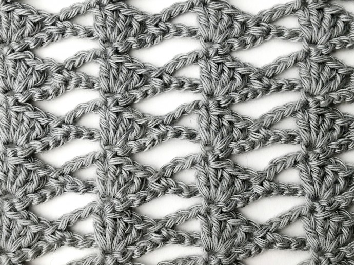 The Lacy Tilted Fan Crochet Stitch Photo Tutorial