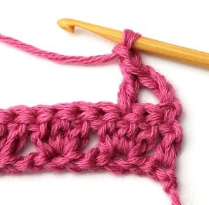 How to Crochet the Striped V Stitch Photo Tutorial