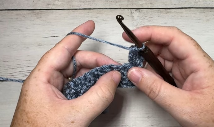 How to Crochet the Slanted Clusters Stitch Photo Tutorial