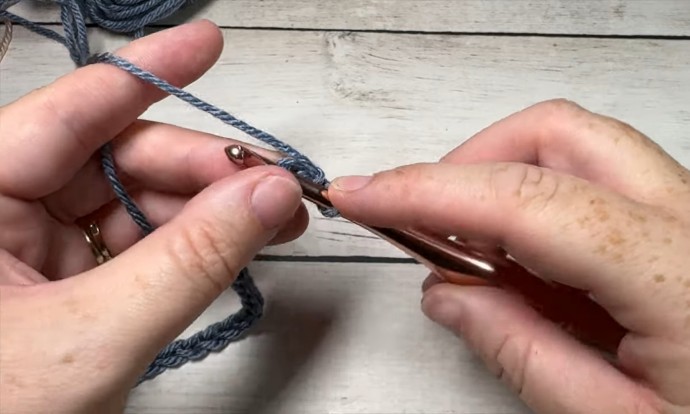 How to Crochet the Zipper Stitch Photo Tutorial