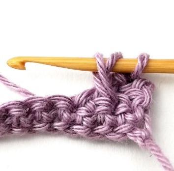 The Crossed Ripple Crochet Stitch Photo Tutorial