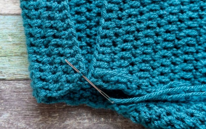 Invisible Shoulder Seam for Crochet Garments
