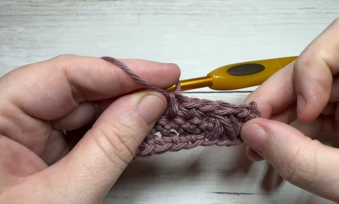 How to Crochet the Field Stitch Photo Tutorial