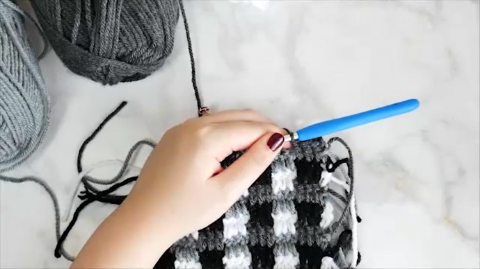 How to Crochet the Plaid Stitch Photo Tutorial