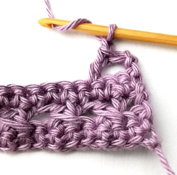 The Crossed Ripple Crochet Stitch Photo Tutorial