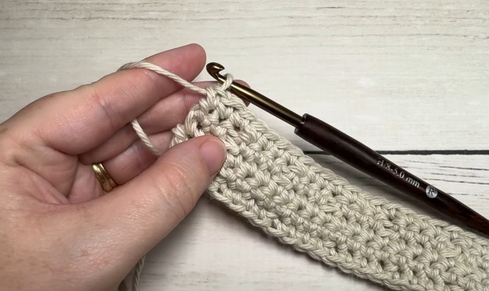 How to Crochet the Twist Stitch Photo Tutorial