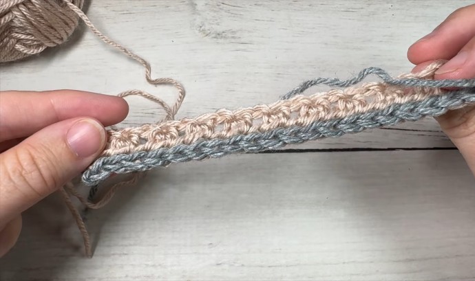 How to Crochet the Rail Stitch Photo Tutorial