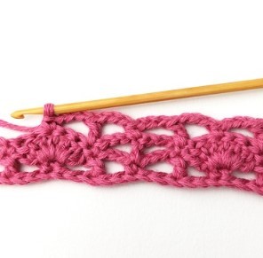 The Diagonal Shell Mesh Crochet Stitch Photo Tutorial