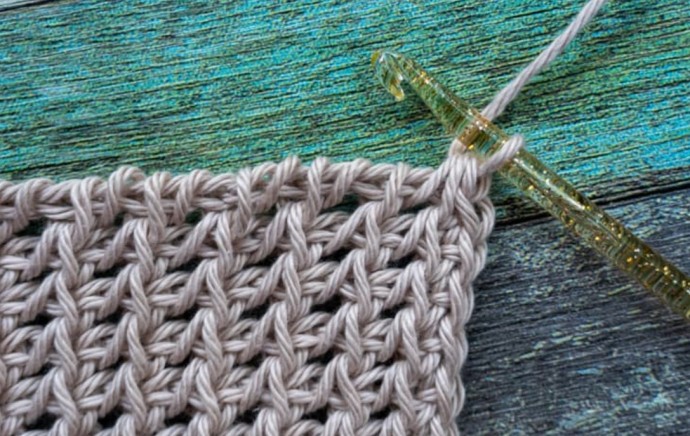 How to Crochet the Tunisian Yarn Over Lace Stitch Photo Tutorial