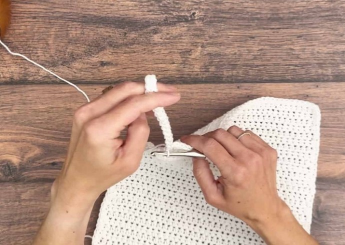 How To Add A Hanging Loop To Your Crochet Dishcloth