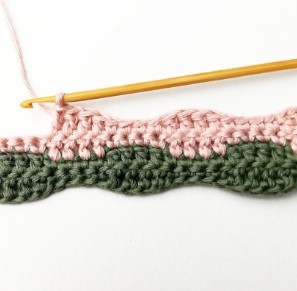 Smooth Wave Crochet Stitch Photo Tutorial