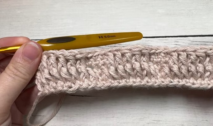 How to Crochet the Embossed Triangle Stitch Photo Tutorial