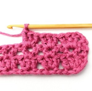 How to Crochet the Striped V Stitch Photo Tutorial