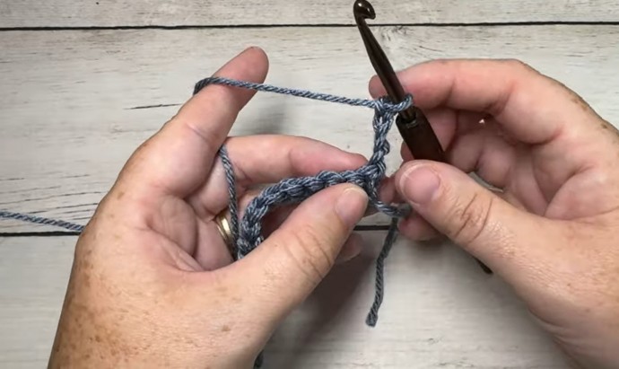 How to Crochet the Slanted Clusters Stitch Photo Tutorial