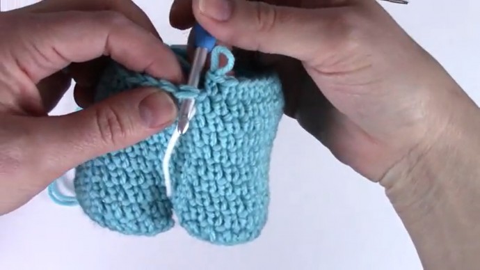 The Stretchy Coffee Sleeve with Extended Single Crochet Stitch