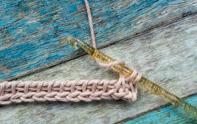 How to Crochet the Tunisian Yarn Over Lace Stitch Photo Tutorial