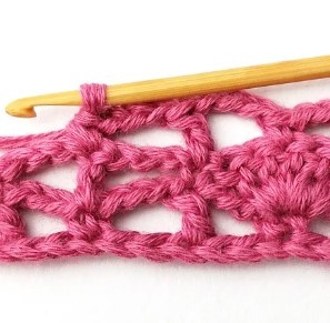 The Diagonal Shell Mesh Crochet Stitch Photo Tutorial