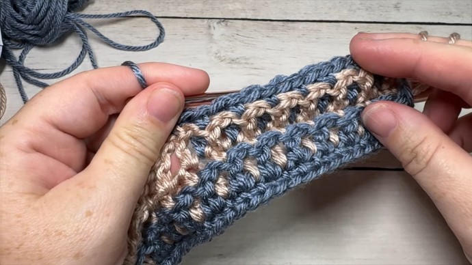 How to Crochet the Zipper Stitch Photo Tutorial