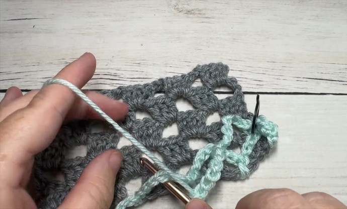 Double Sided Mesh Crochet Stitch Photo Tutorial